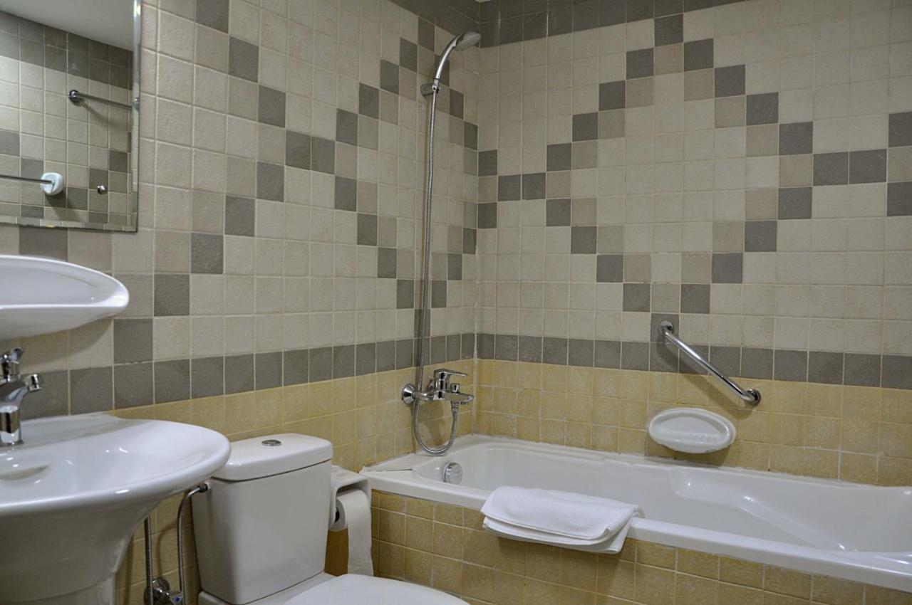 Care Holiday Homes Apartments Barsha Heights Dubai Eksteriør bilde